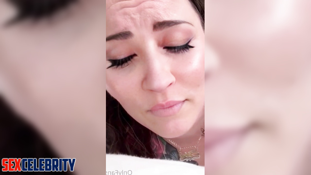 AI Jackie Guerrido moans and groans in anal ecxtasy
