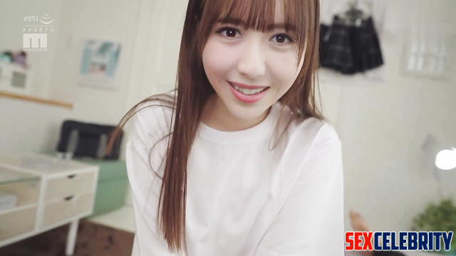 Schoolgirl wanted to understand what cum looked like, Tong Liya 佟丽娅 换脸 ai