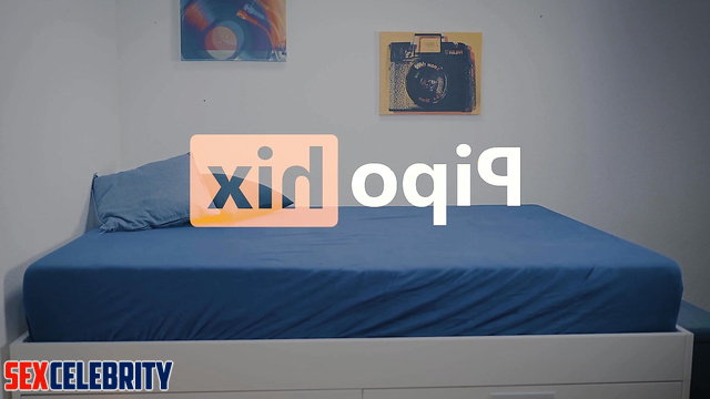 She obeyed him in everything in bed, Taylor Swift hot celebrity sex