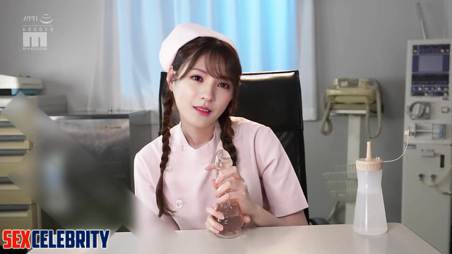 Nurse made handjob to a transparent dildo - Zhang Yuxi (张予曦 智能換臉) fakeapp