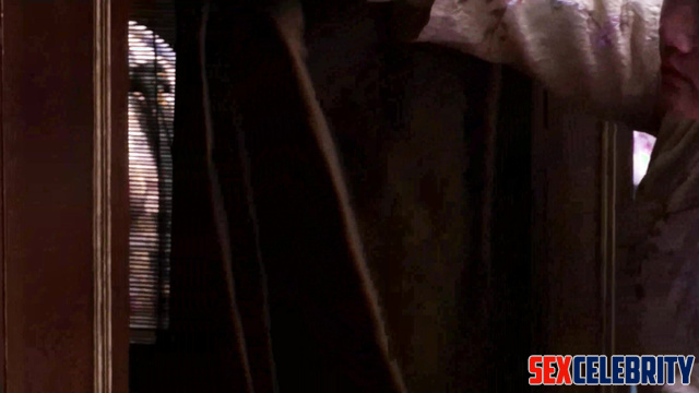 Erotic games with busty princess - Liu Yifei (刘亦菲 智能換臉)