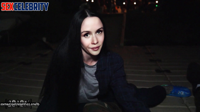 Sex scenes with Erin Moriarty in the evening tent / she really loves it