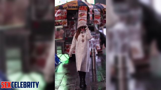 AI Jackie Guerrido does Time Square parking lot blowjob