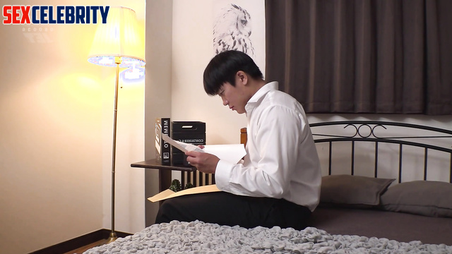 She didn't know you could do that in the office / Wang Churan (王楚然 换脸) ai