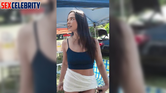 Deepfak Staryuuki flashed her breasts