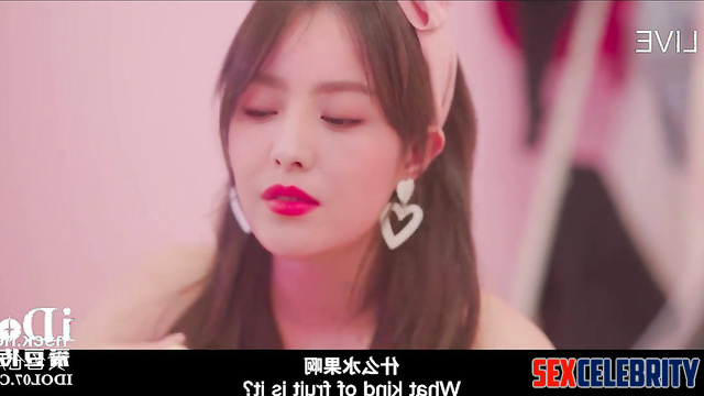 She really wanted to have an orgasm - fake Tong Liya (佟丽娅 深度学习计划)